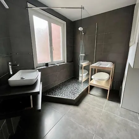 2023 6-8p A 10min Apartment *